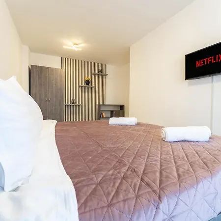 Mohost Say - Exclusive 2Br Retreat With Balcony Μπρασόβ