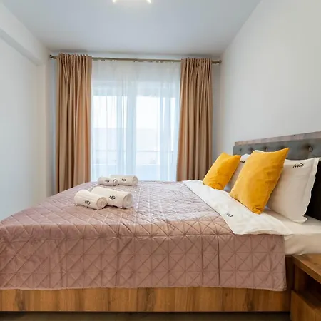 Mohost Say - 2br Luxe With Balcony & Views * Брашов