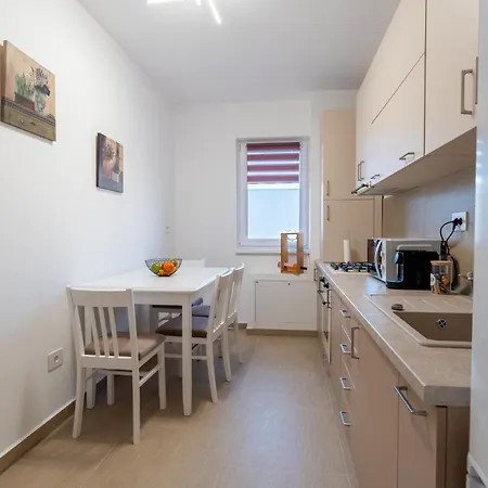 Διαμέρισμα Mohost Say - Exclusive 2Br Retreat With Balcony Μπρασόβ
