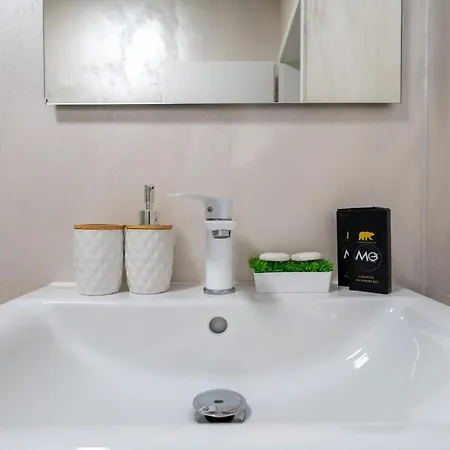 Διαμέρισμα Mohost Say - Exclusive 2Br Retreat With Balcony