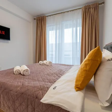 Διαμέρισμα Mohost Say - Exclusive 2Br Retreat With Balcony Μπρασόβ